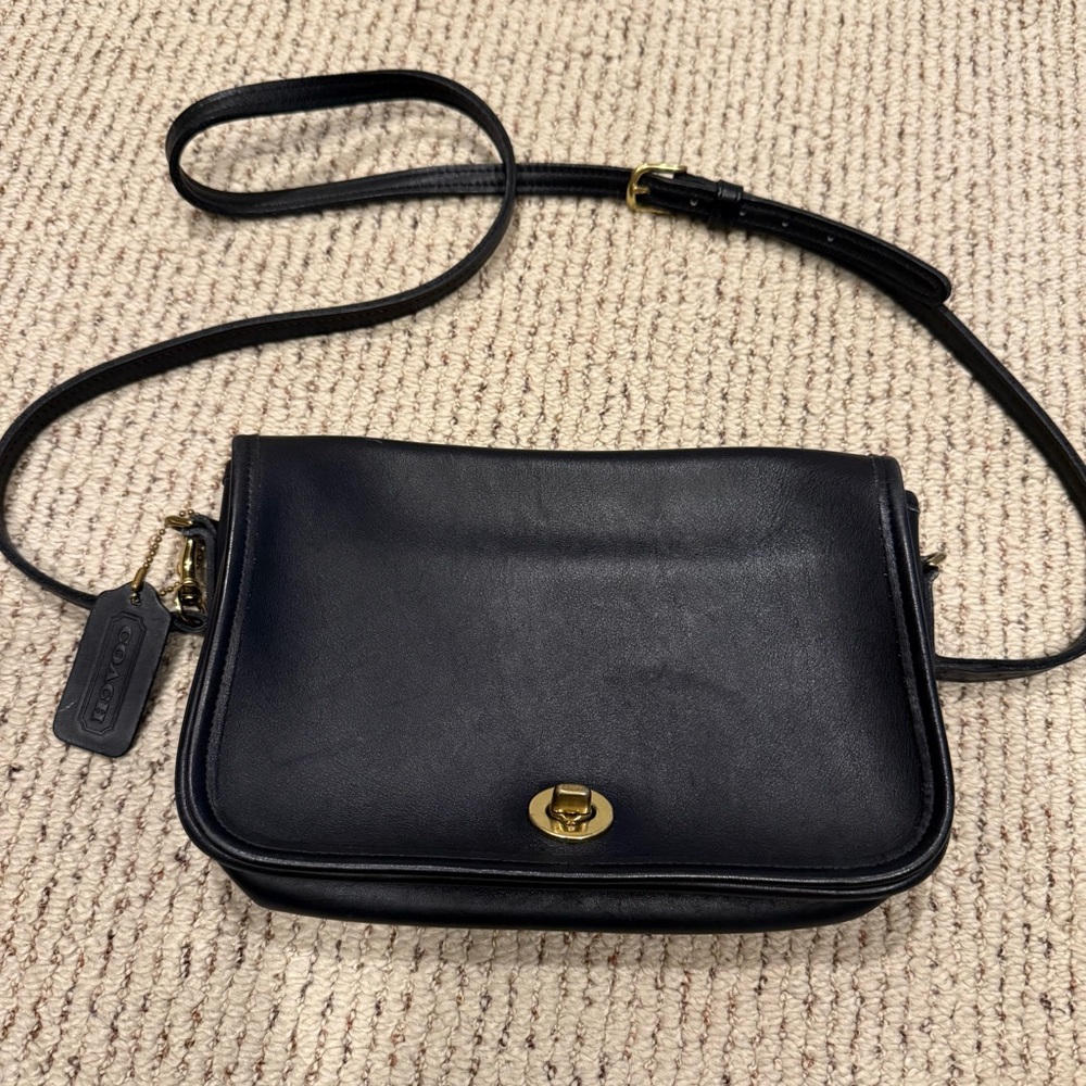 COACH Vintage 9755 Pocket Crossbody Bag
